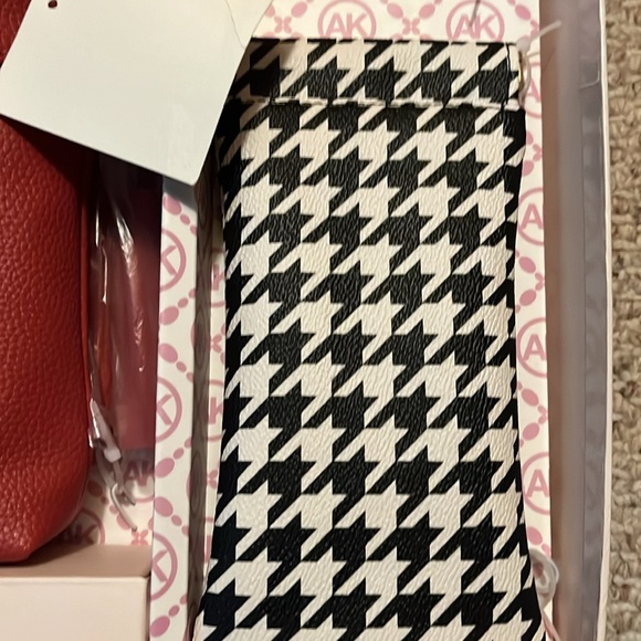 Ann Klein 3 piece crossbody set - Picture 4 of 4